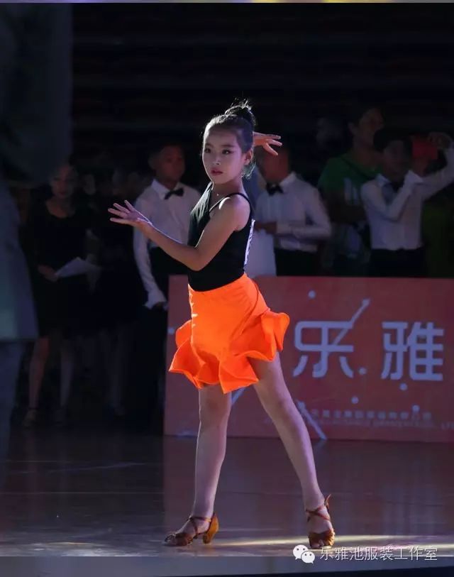 2016第七届华东舞蹈节[江苏省首届国际标准舞(体育舞蹈）青少年精(图12)